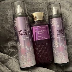 NWT bath and body works winter berry collection